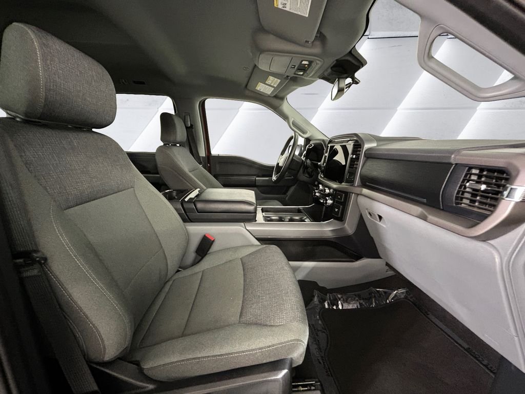 Used 2024 Red Ford XLT image 13