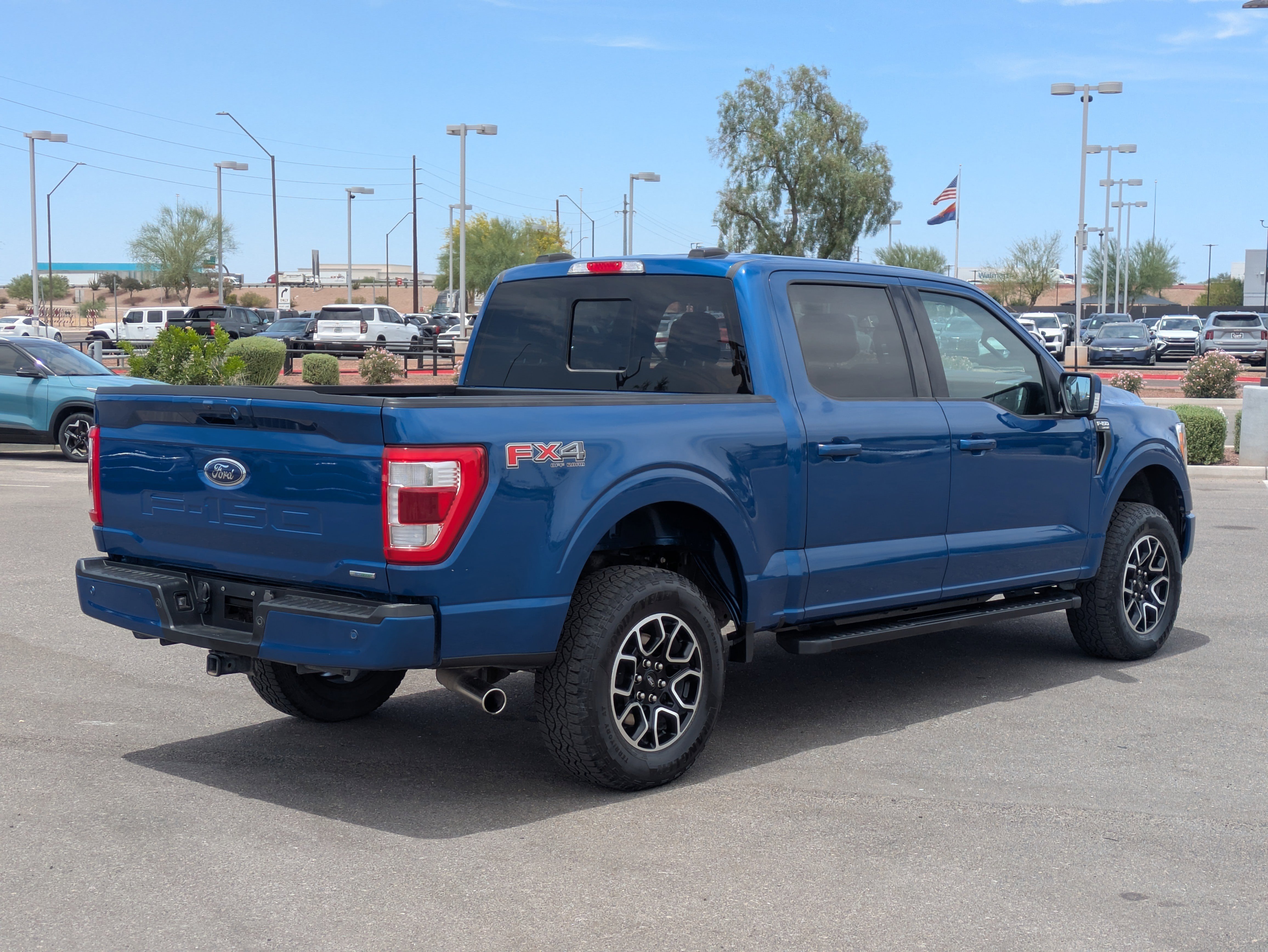 Used 2023 Blue Metallic Ford LARIAT image 5