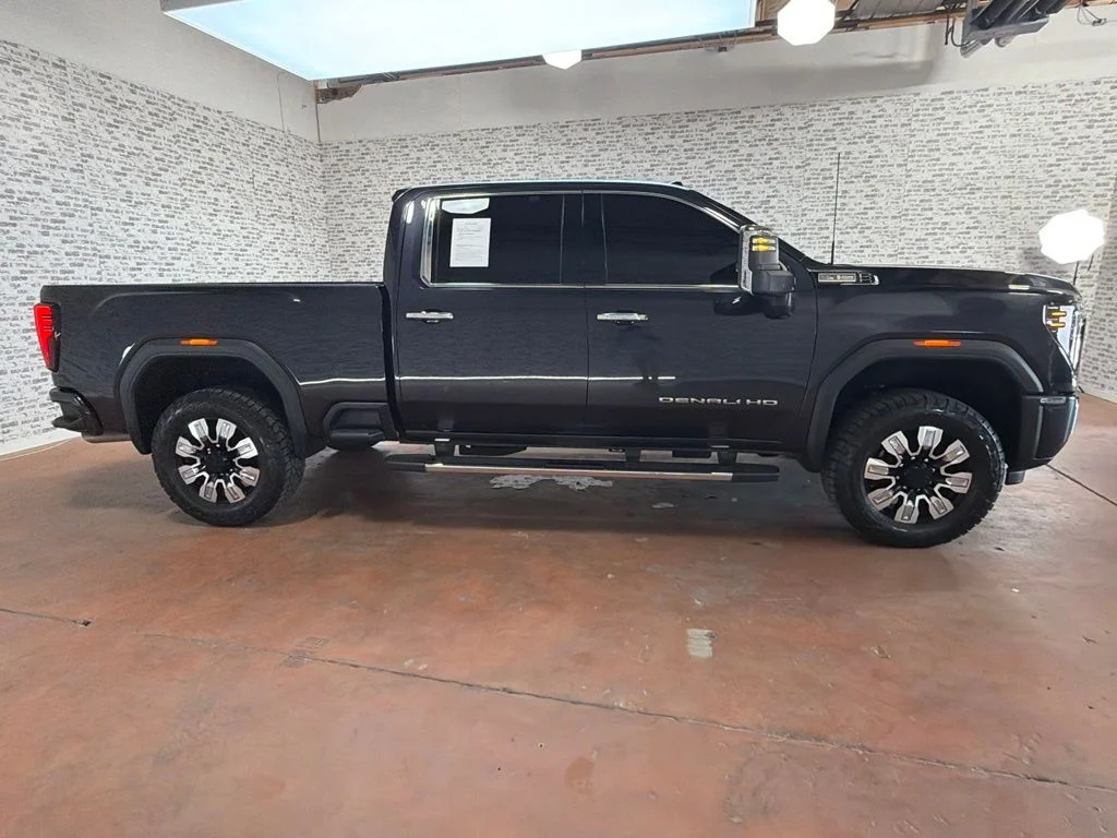 Used 2025 Titanium Rush Metallic GMC Denali image 8