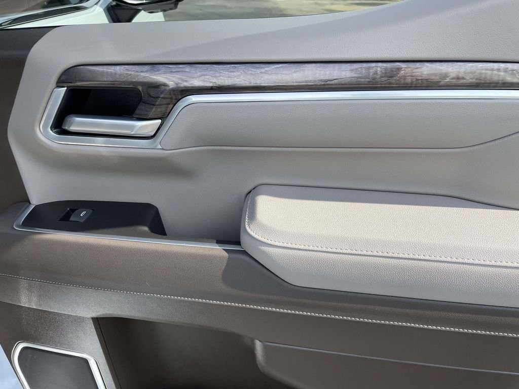 2026 Chevrolet Silverado 1500 LTZ - Photo 9