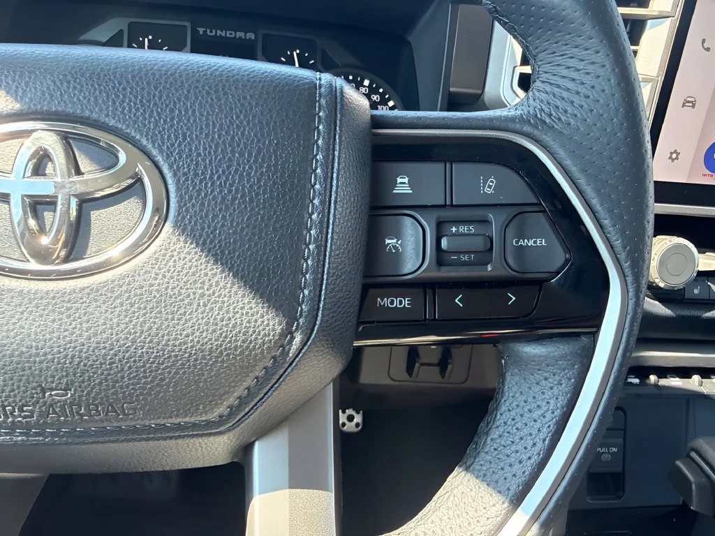 Used 2023 White Toyota SR5 image 14