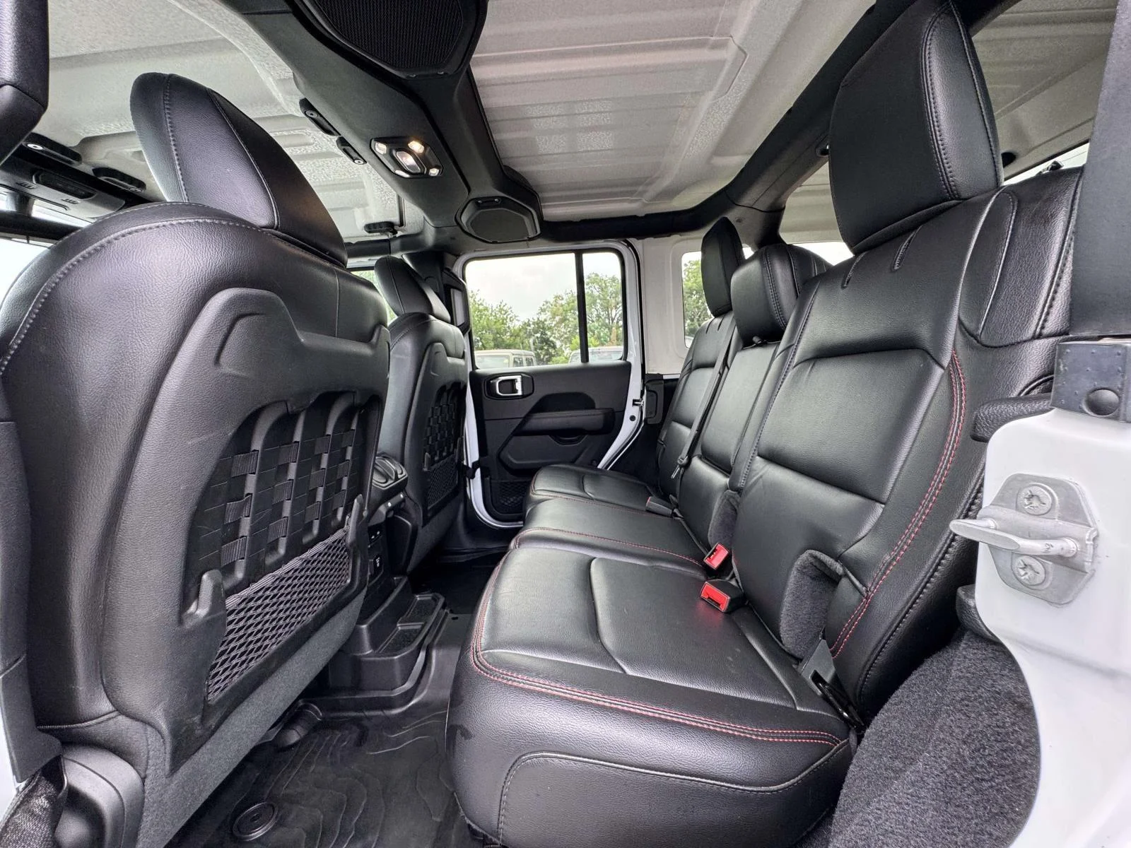 Used 2020 Bright White Clearcoat Jeep Rubicon image 22
