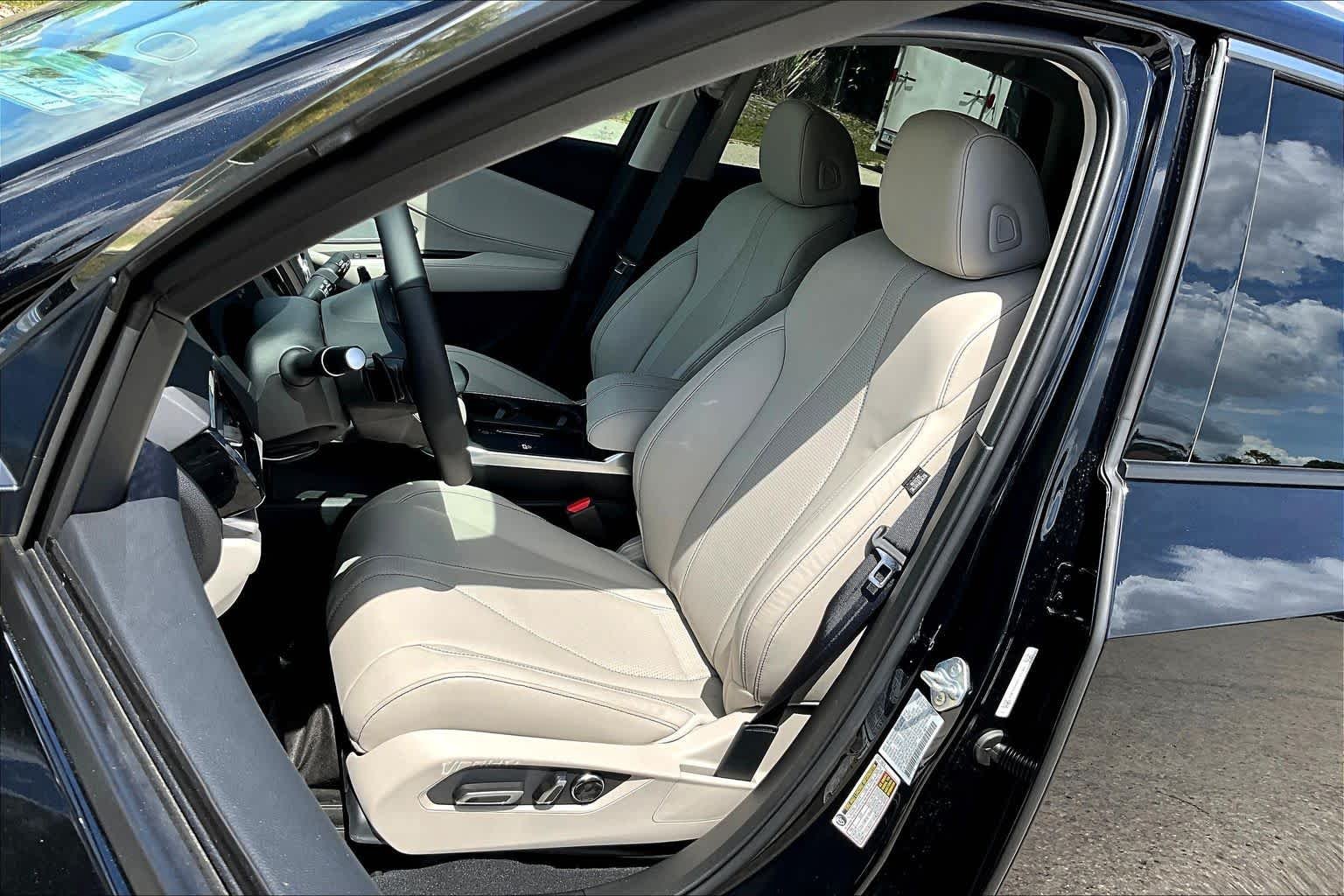 New 2026 Majestic Black Pearl Acura w/Technology Package image 9
