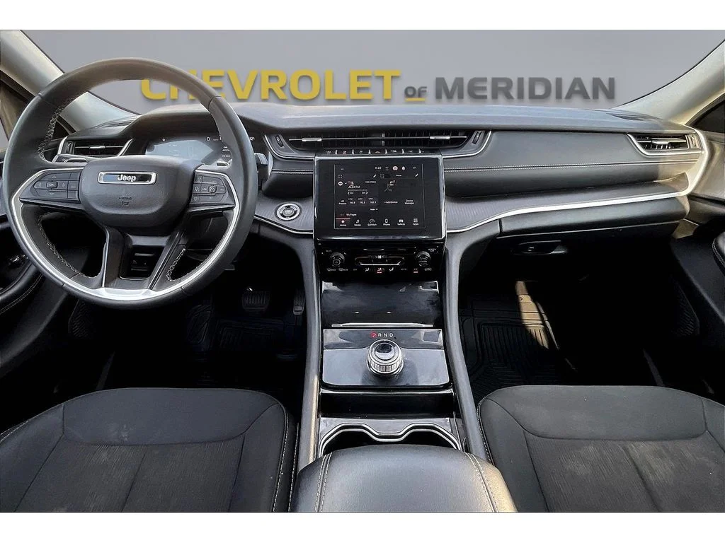 Used 2023 Gray Jeep Laredo image 12