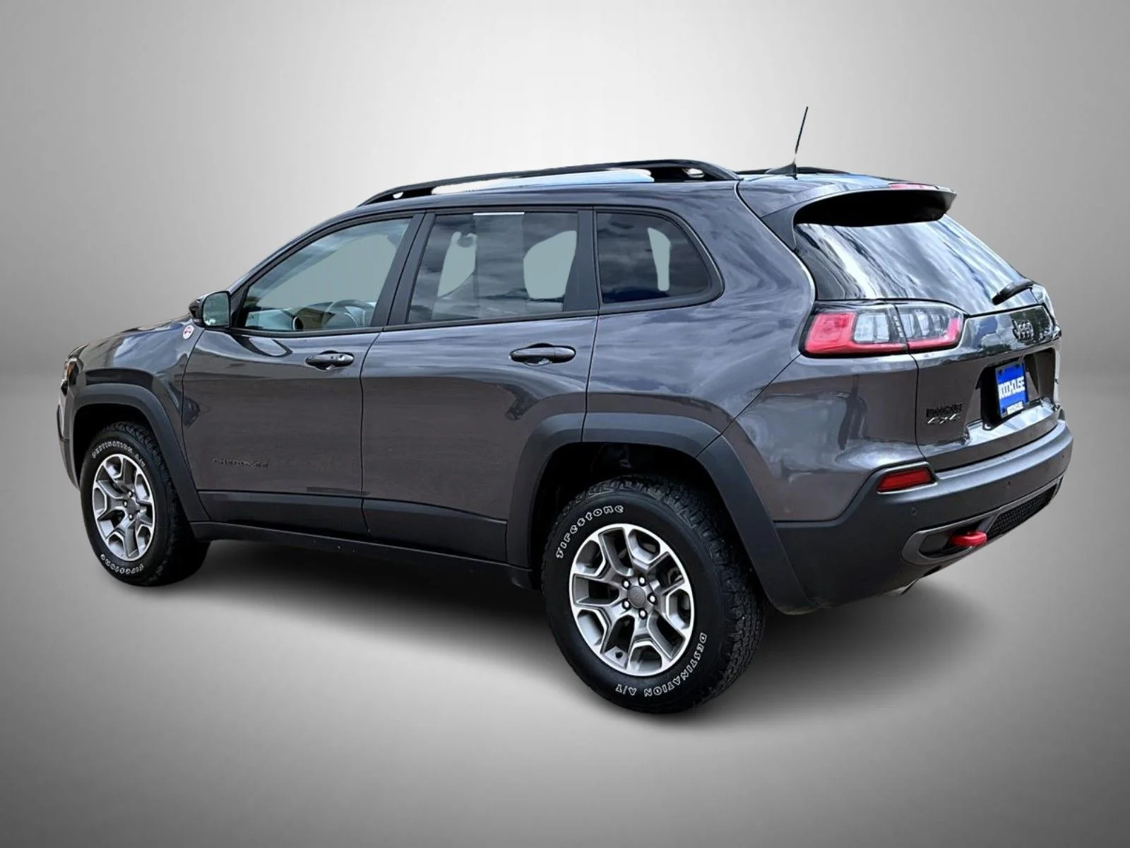 Used 2022 Gray Jeep Trailhawk image 7