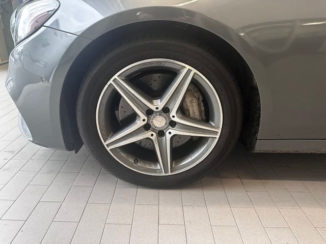 Used 2017 Gray Mercedes-Benz E 300 image 9