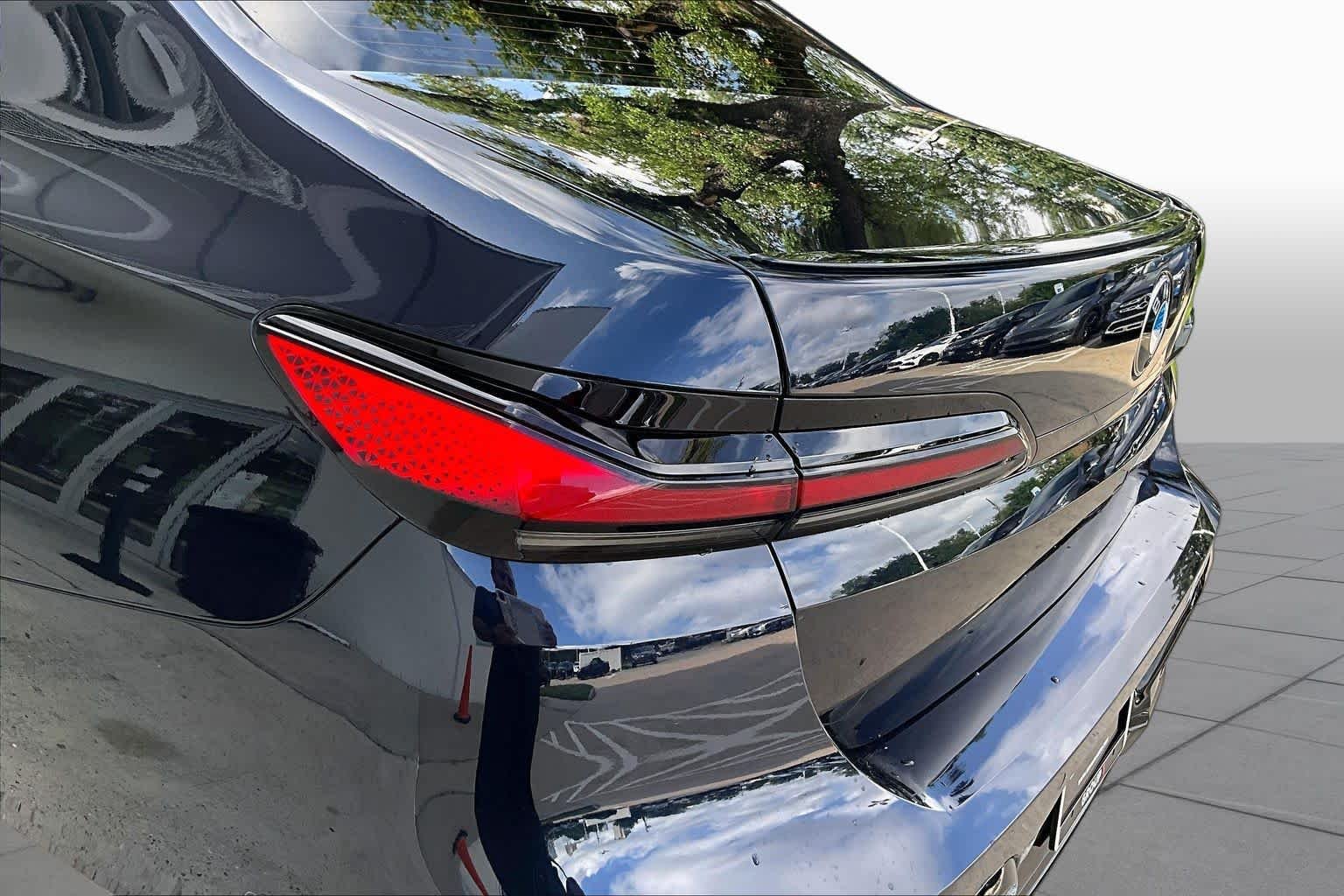 Used 2023 Carbon Black Metallic BMW 740i image 26