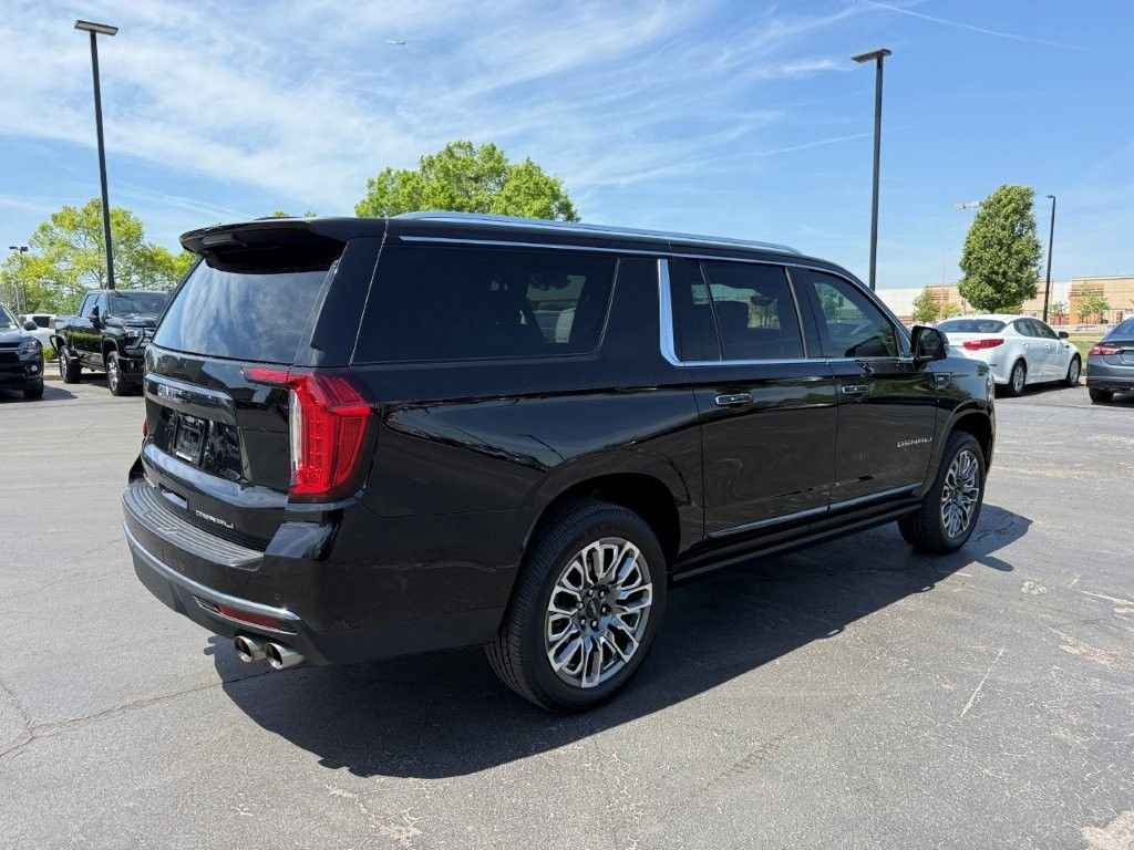 Used 2024 Black GMC Denali Ultimate image 6