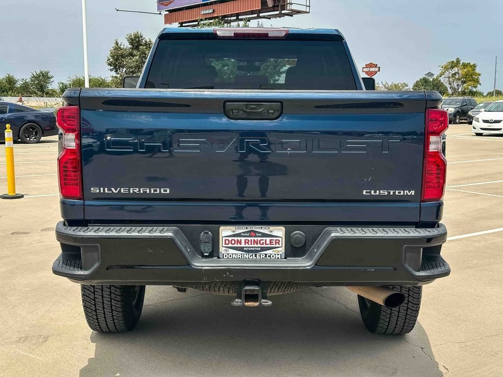 Used 2022 NORTHSKY BLUE METALLIC Chevrolet Custom image 4