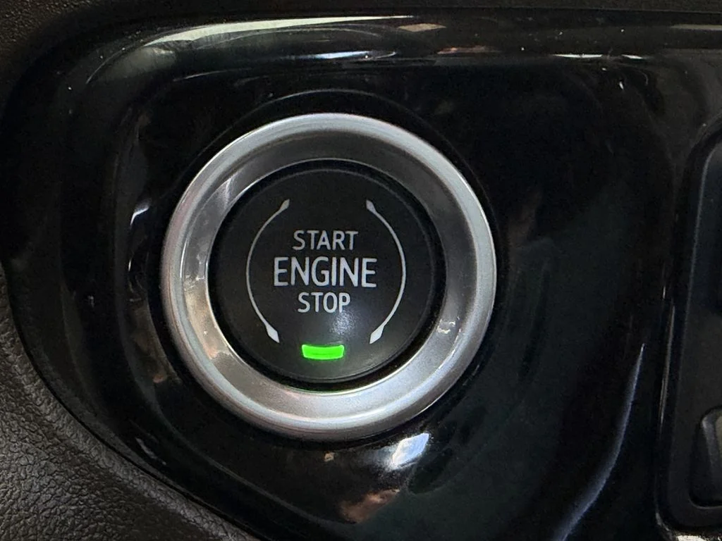Used 2024 Blue GMC SLT image 23