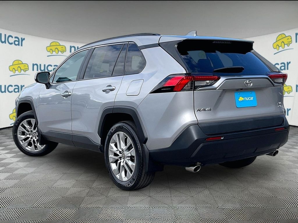 Used 2024 Silver Toyota XLE Premium image 4