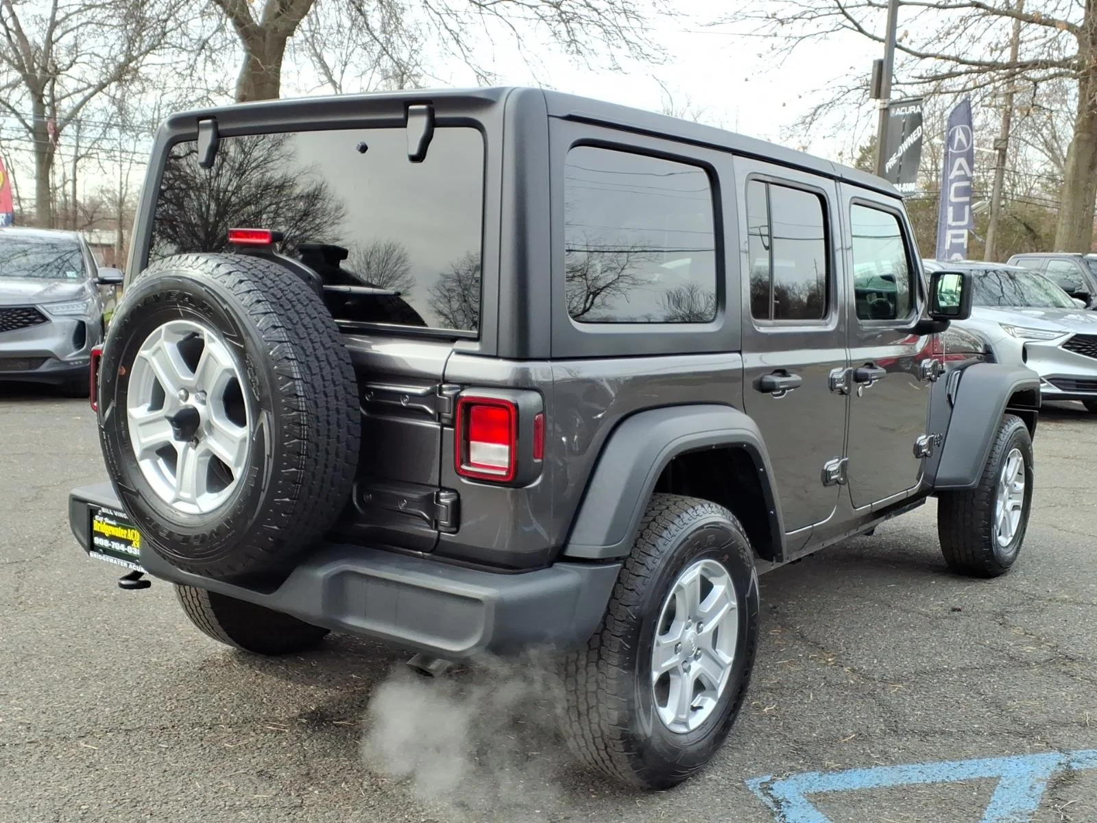 Used 2022 Sting-Gray Clear Coat Jeep Sport S image 6