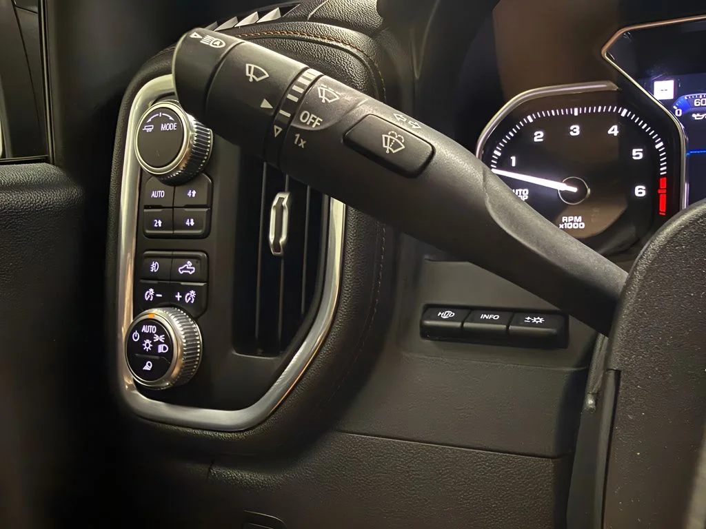 Used 2021 Black GMC AT4 image 19