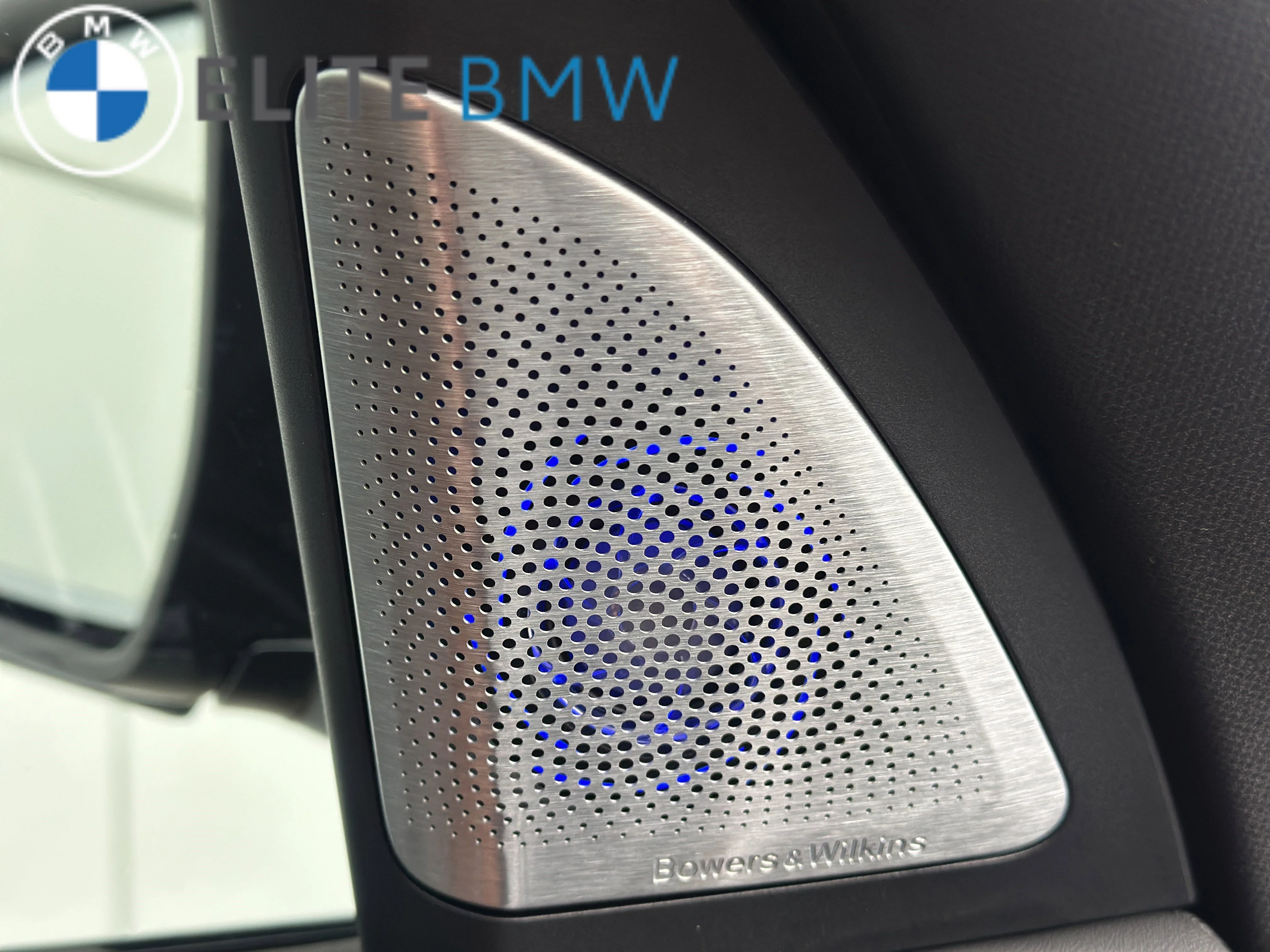 Used 2026 BLACK SAPPHIRE METALLIC BMW XDRIVE40I image 18