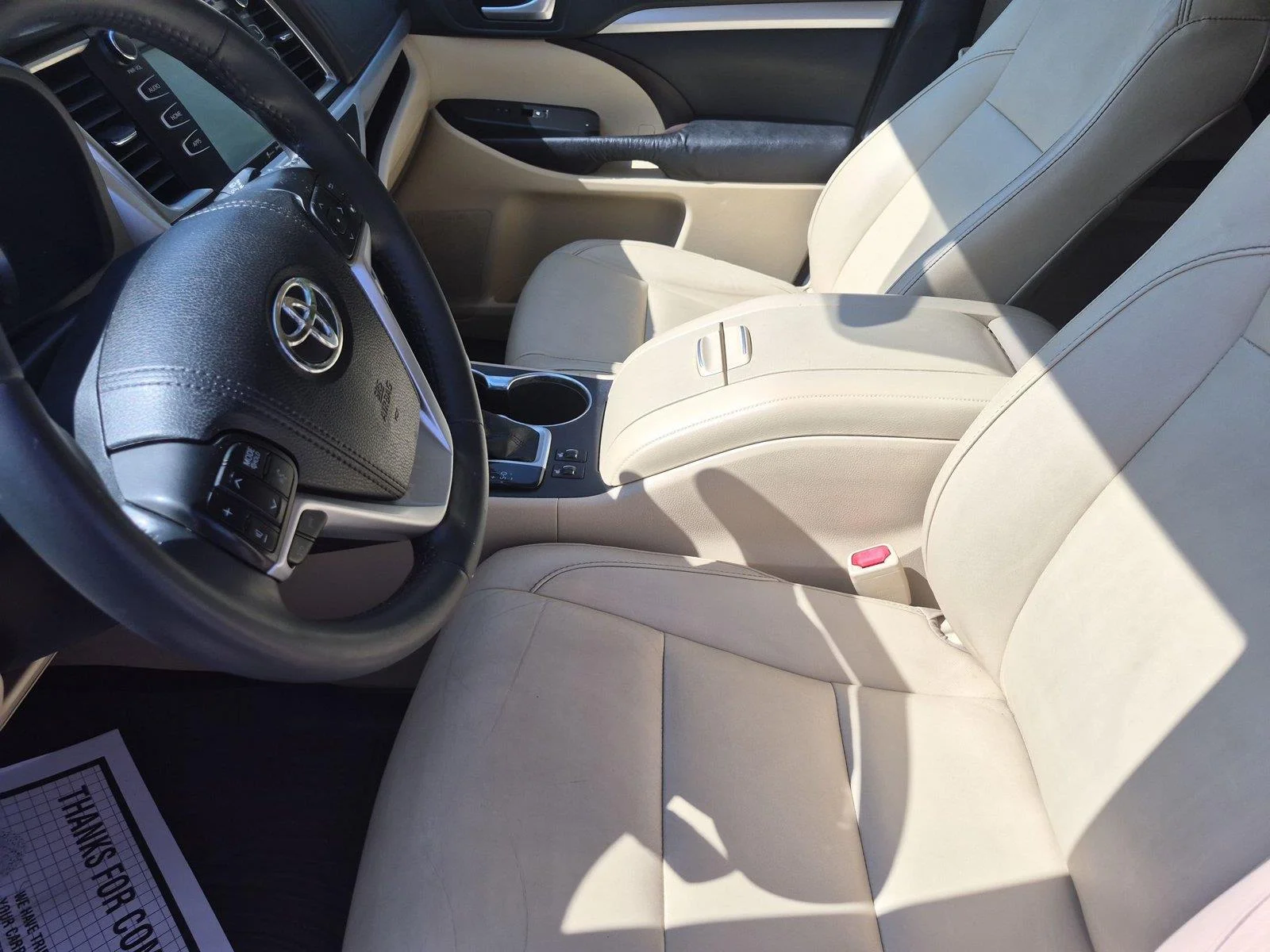 Used 2016 Shoreline Blue Pearl Toyota XLE image 18