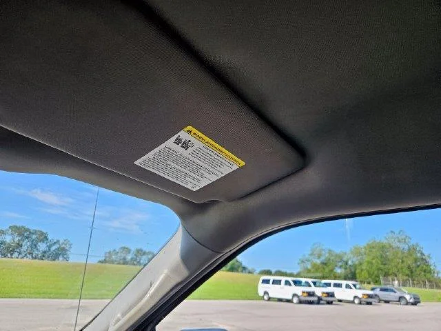 Used 2018 White Ford XL image 21