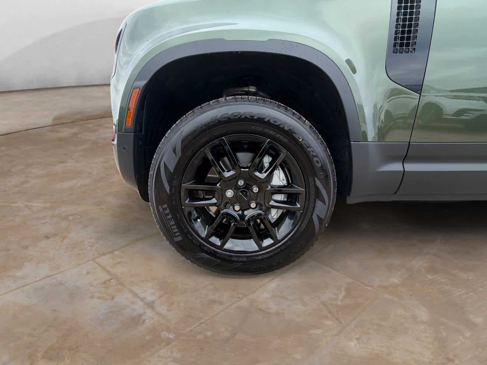 New 2026 Woolstone Green LAND ROVER S image 14