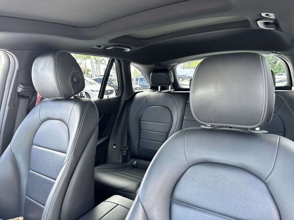Used 2018 Polar White Mercedes-Benz GLC 300 image 42