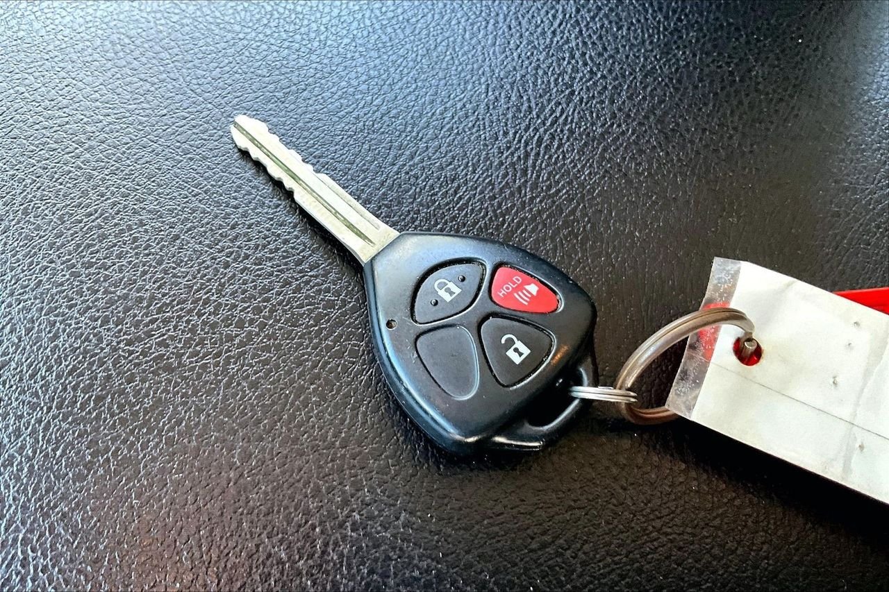 Used 2019 Silver Toyota TRD Off-Road image 34