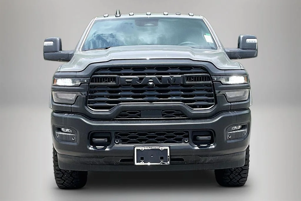 New 2026 Ceramic Gray Clear-Coat Exterior Paint RAM Tradesman image 12
