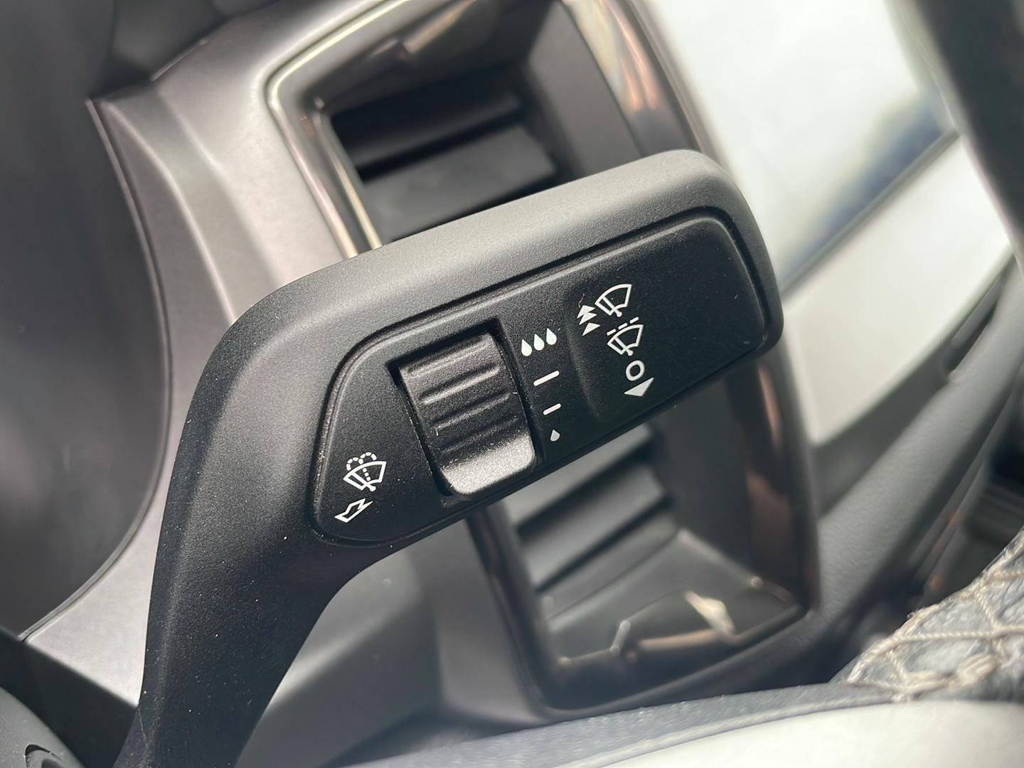 Used 2021 Cactus Gray Ford XLT image 17