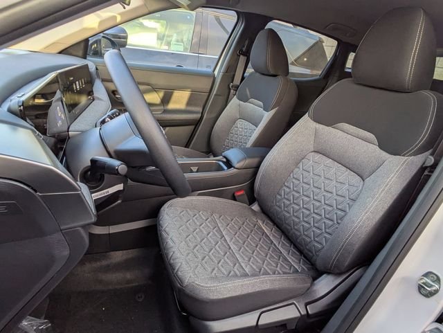 Used 2026 Aspen White Nissan SV image 21