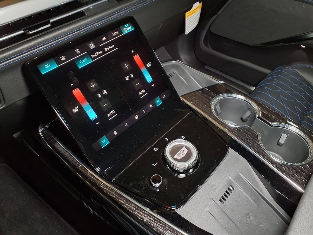 2026 Cadillac Escalade IQL Luxury - Photo 19