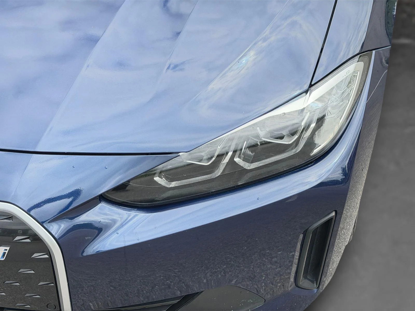 Used 2023 Tanzanite Blue II Metallic BMW eDrive35 image 57