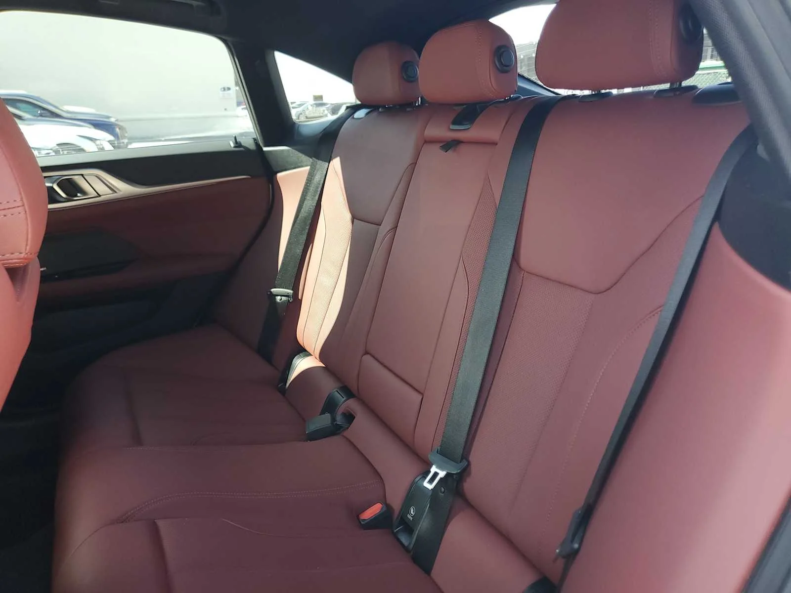Used 2025 White BMW M50 image 12