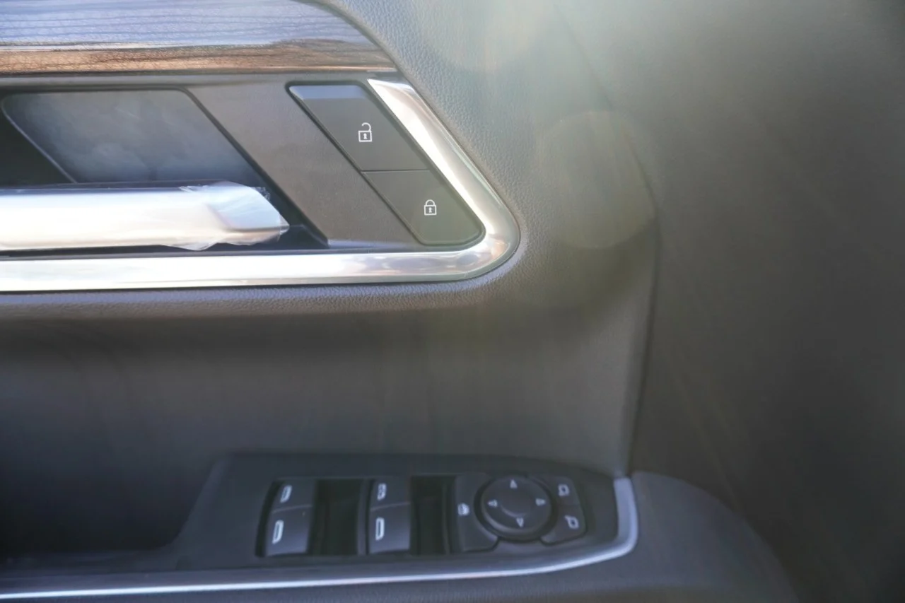 2026 Chevrolet Silverado 1500 LT - Photo 18