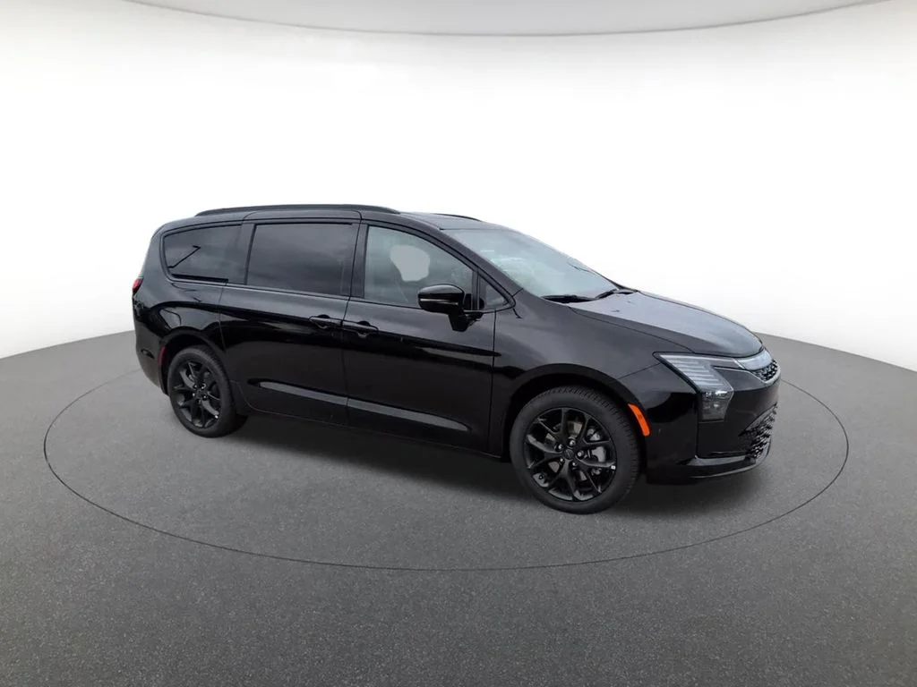 New 2027 Black Chrysler Limited image 4