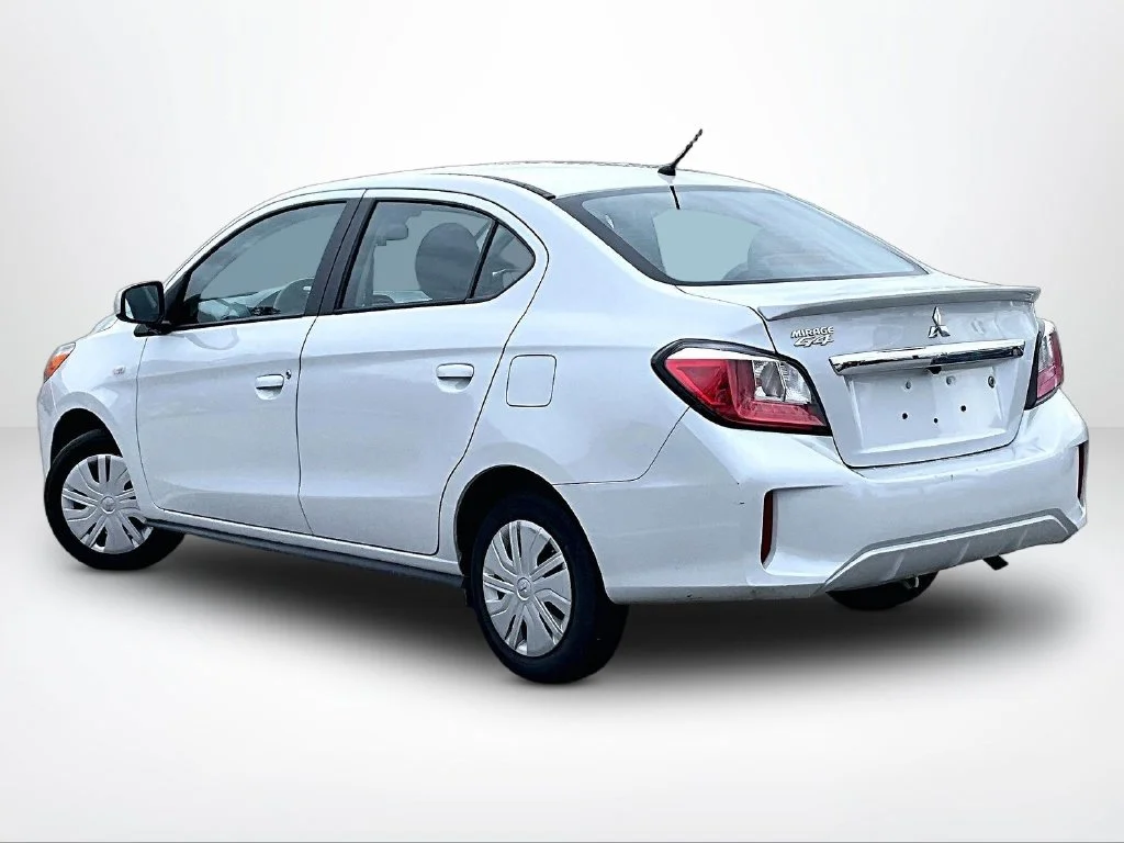 Used 2024 Red Mitsubishi ES image 14