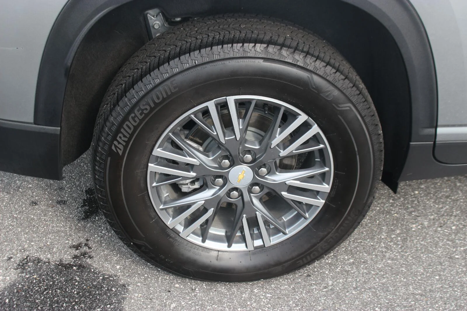 Used 2026 Sterling Gray Metallic Chevrolet LT image 39