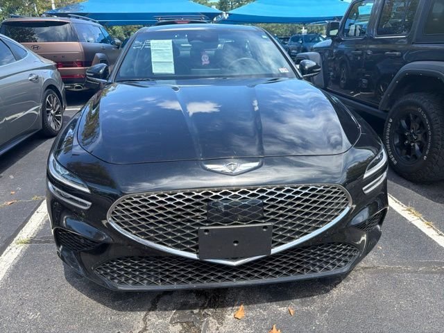 Used 2022 Black Genesis 2.0T image 2