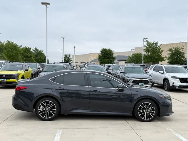 Used 2025  Toyota XLE image 6