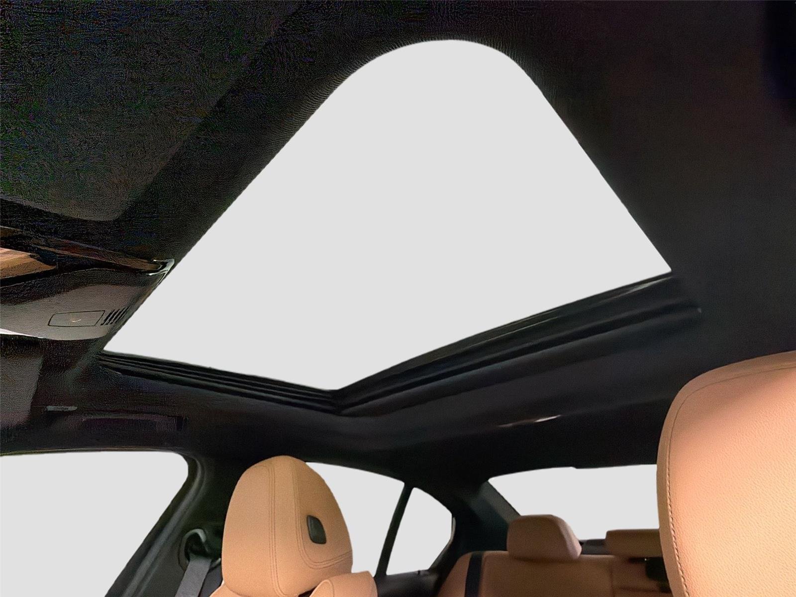 New 2026 Alpine White BMW 330i image 42