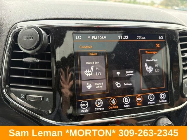 Used 2022 Gray Jeep Laredo X image 11