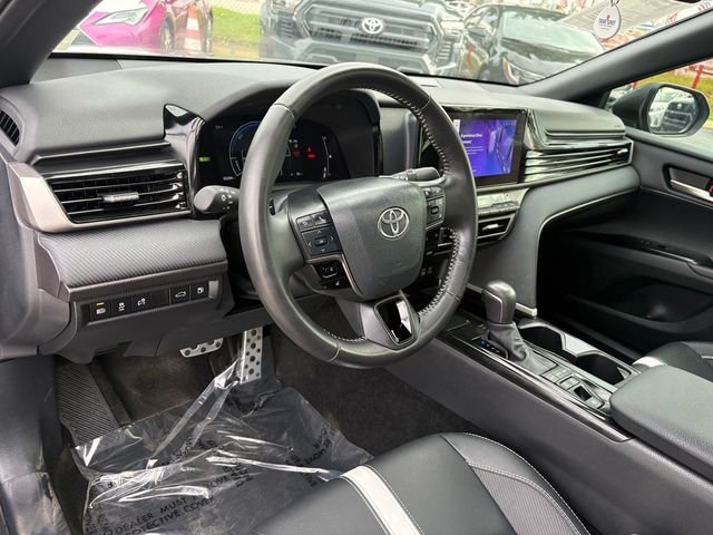 2025 Toyota Camry SE - Photo 26