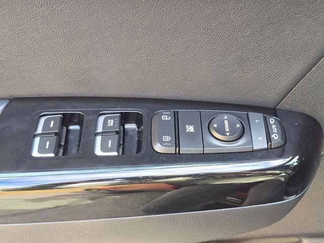 Used 2021 Red Kia SX image 24