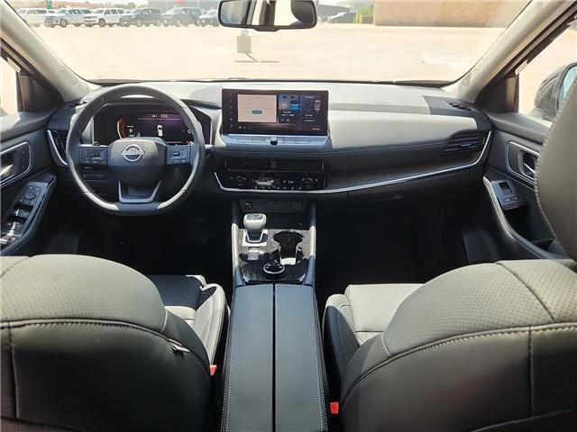 New 2026 KH3 Super Blac Nissan Platinum All-Wheel Drive 2026.5 image 7
