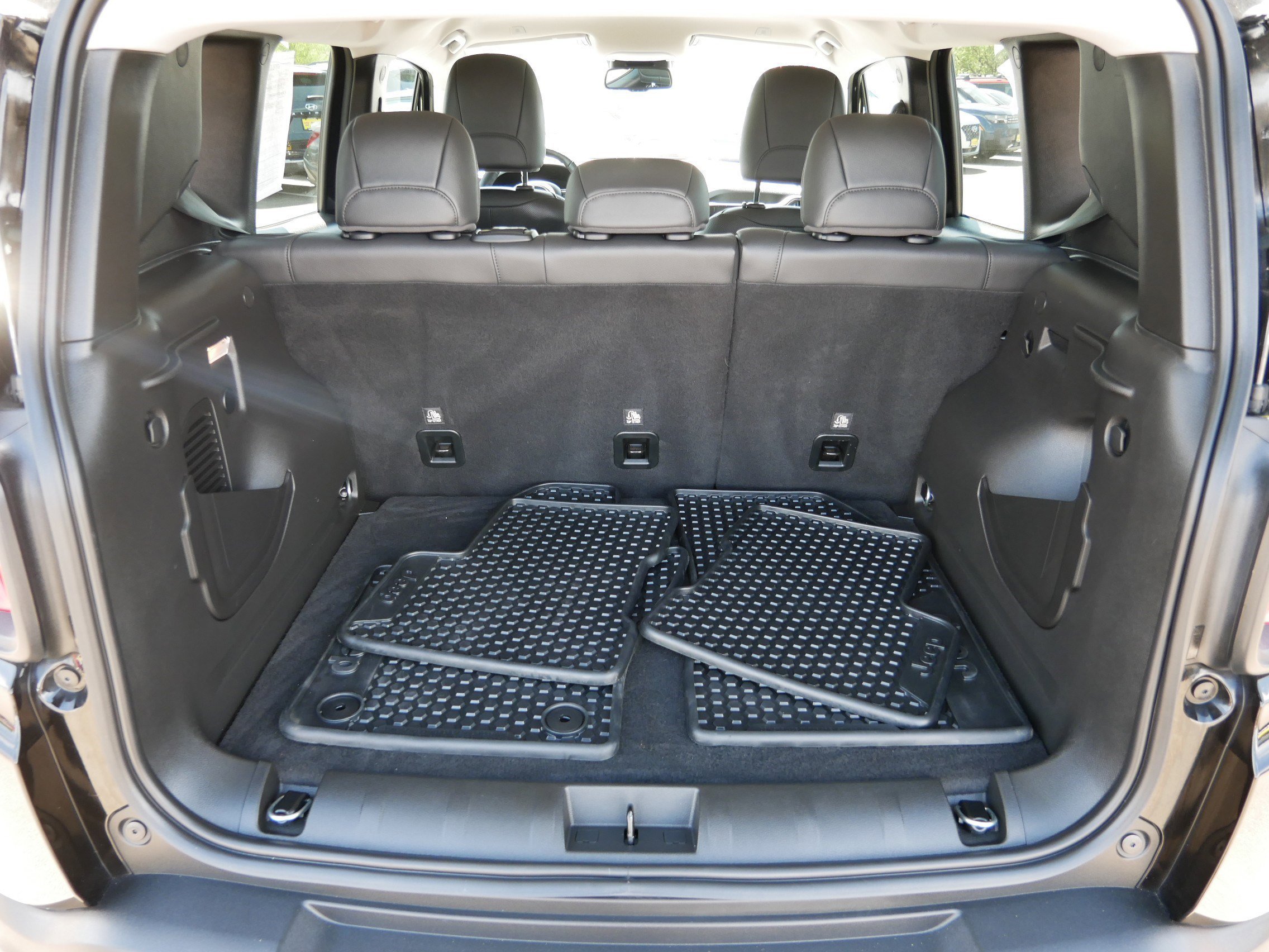 2023 Jeep Renegade Limited - Photo 14