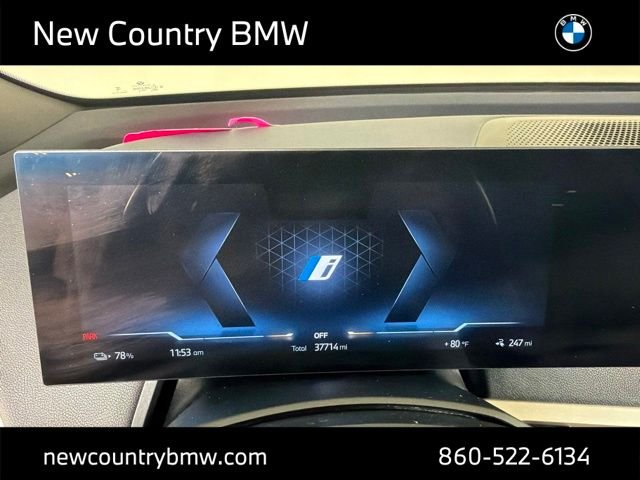 Used 2024 Gray BMW xDrive50 image 25