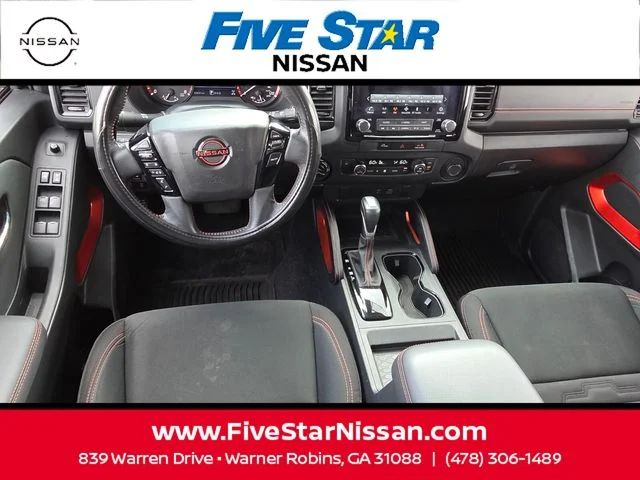 Used 2024  Nissan PRO-4X image 8