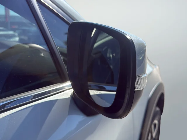 Used 2019 White Subaru 2.0i Limited image 11