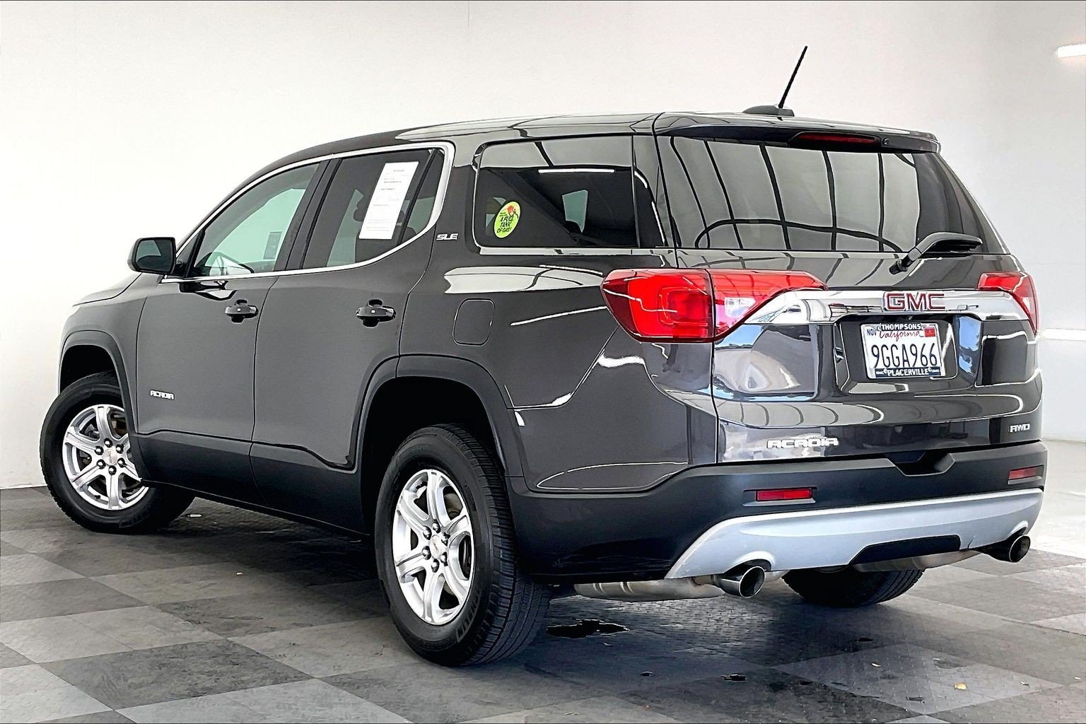 Used 2019 Iridium Metallic GMC SLE image 10