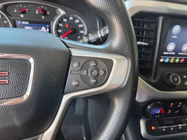 Used 2021 White GMC SLE image 31