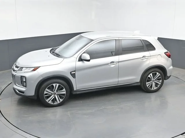 Used 2024 Silver Mitsubishi 2.0 ES image 34