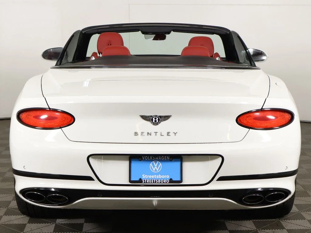 2023 Bentley Continental GTC Azure - Photo 23