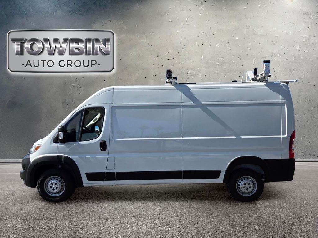 Used 2024 White Ram High Roof image 7