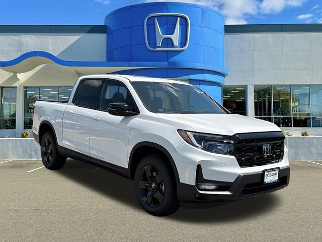 Platinum White Pearl 2026 Honda Ridgeline Black Edition AWD Pickup Truck All-Wheel Drive